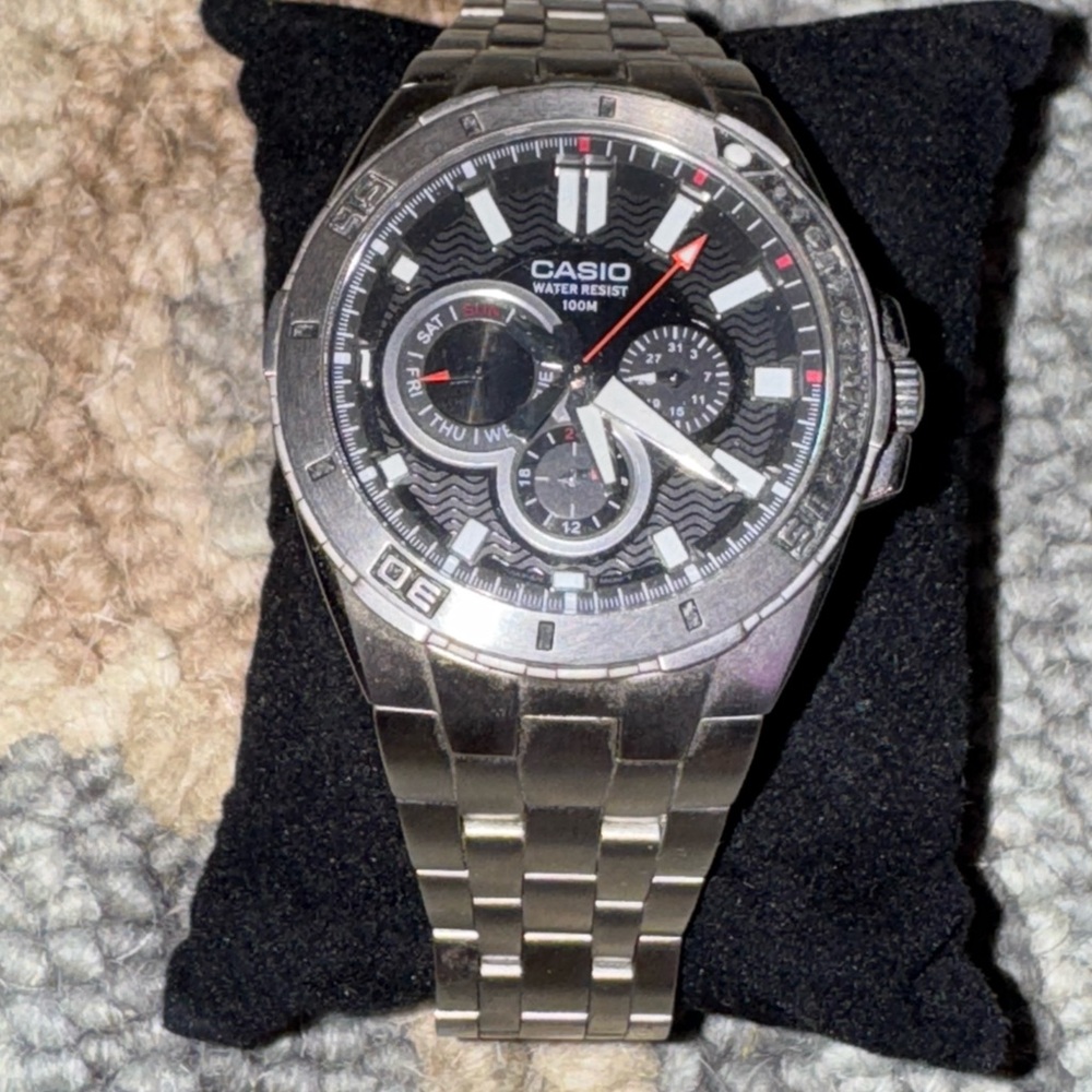 Casio Black and Silver Men's Watch